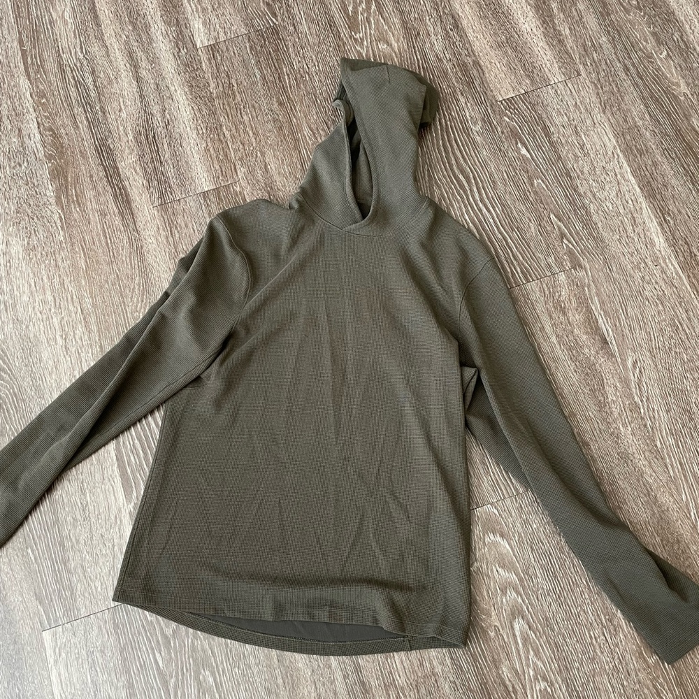 Mens Lululemon sweatshirt